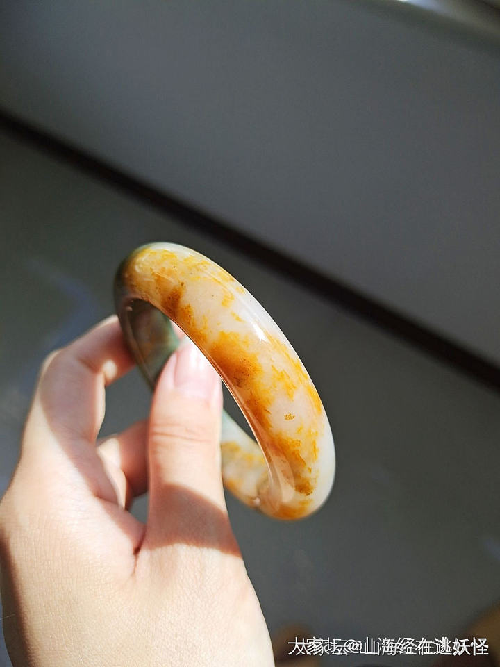 金丝玉手镯_玉石