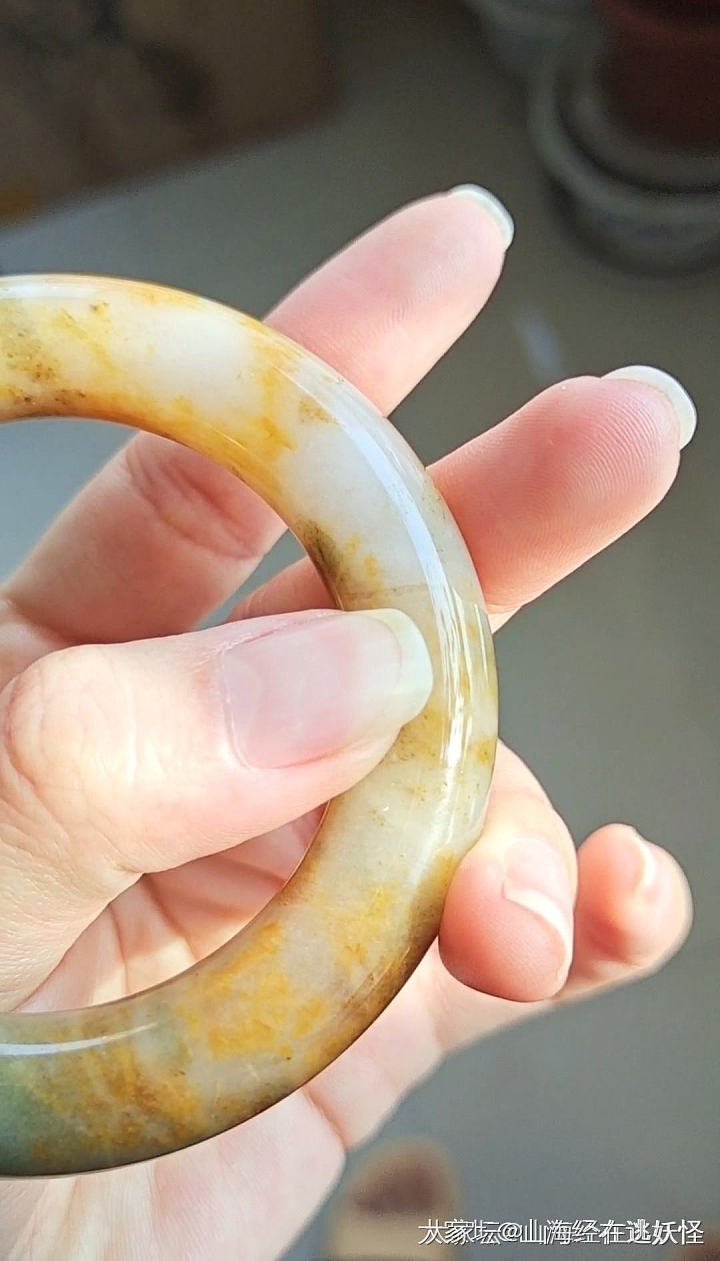 金丝玉手镯_玉石