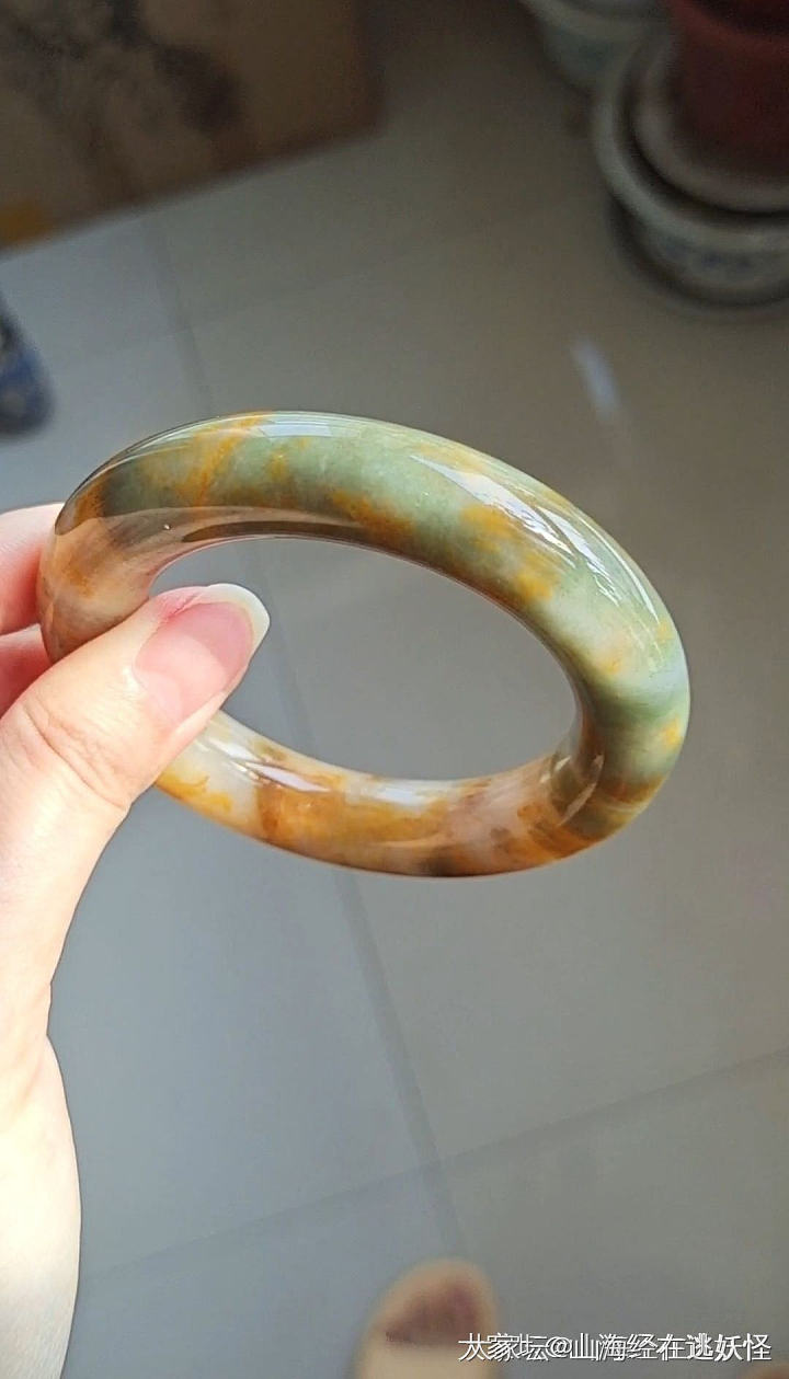 金丝玉手镯_玉石