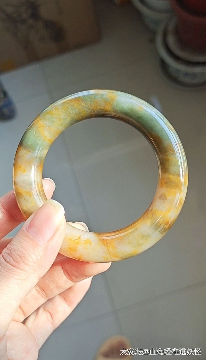 金丝玉手镯_玉石