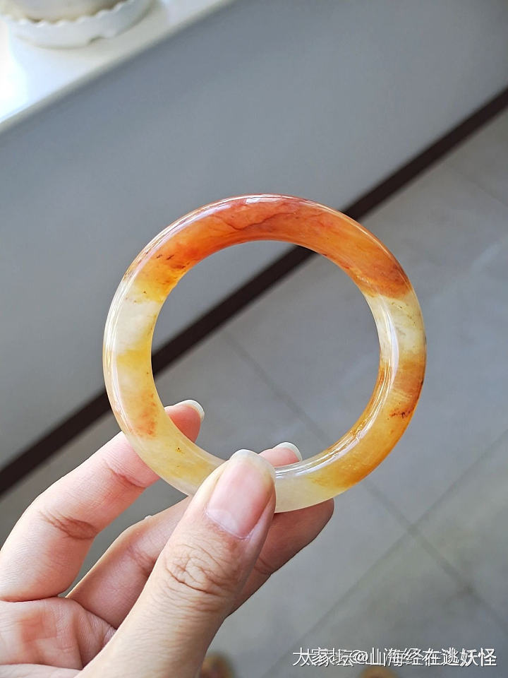 金丝玉手镯_玉石