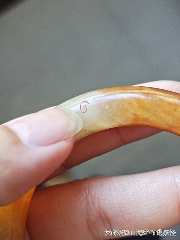 金丝玉手镯_玉石