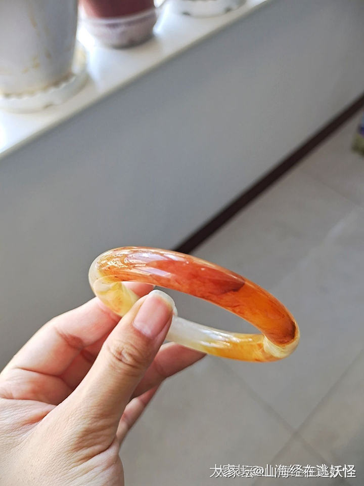 金丝玉手镯_玉石