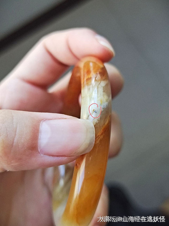 金丝玉手镯_玉石