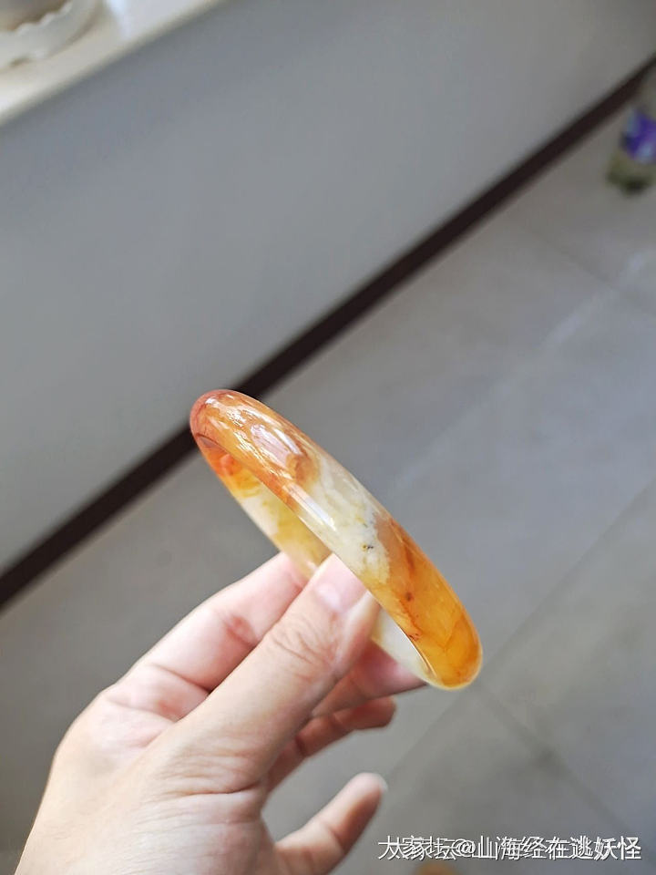 金丝玉手镯_玉石