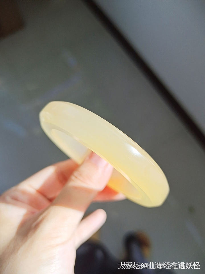 金丝玉手镯_玉石