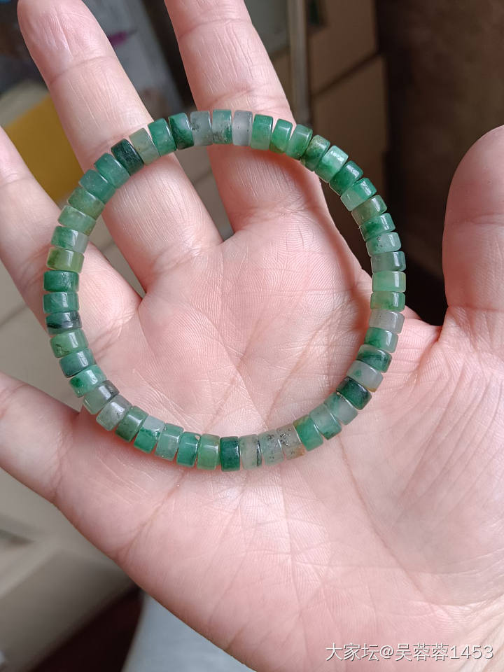 出非洲翠手串_玉石