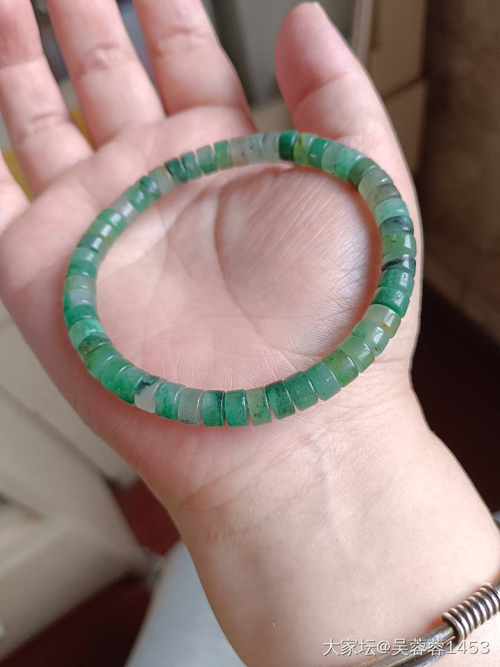 出非洲翠手串_玉石