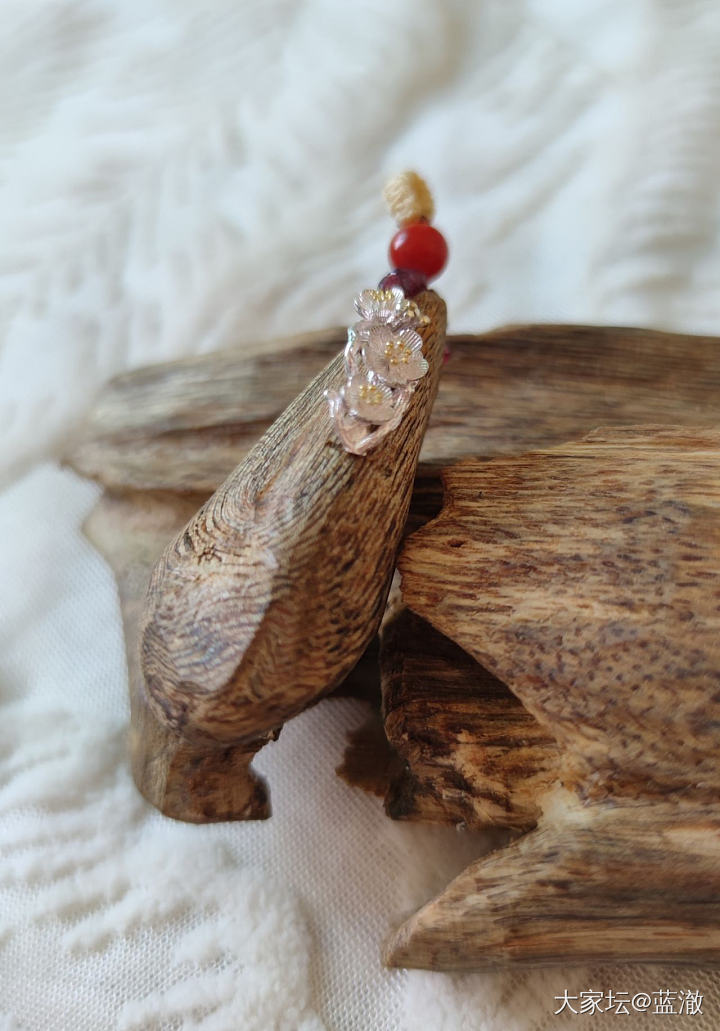 出一些杂七杂八的小玩意儿，南红玛瑙琥珀水晶都有，很适合夏天的彩色多巴胺色系_玉石