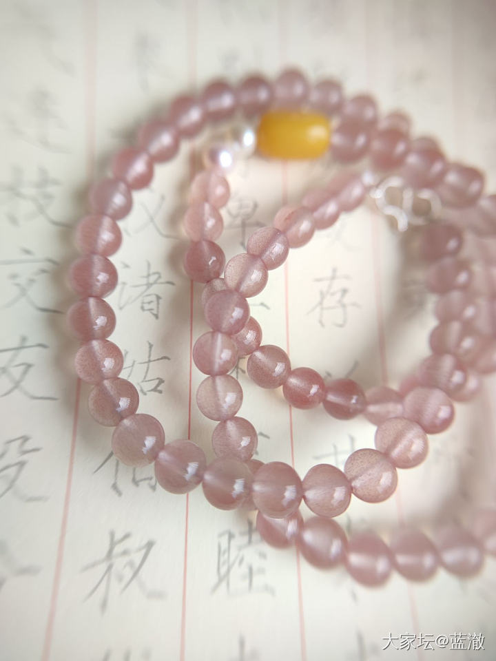 出一些杂七杂八的小玩意儿，南红玛瑙琥珀水晶都有，很适合夏天的彩色多巴胺色系_玉石