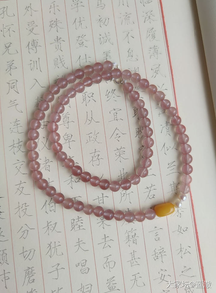 出一些杂七杂八的小玩意儿，南红玛瑙琥珀水晶都有，很适合夏天的彩色多巴胺色系_玉石