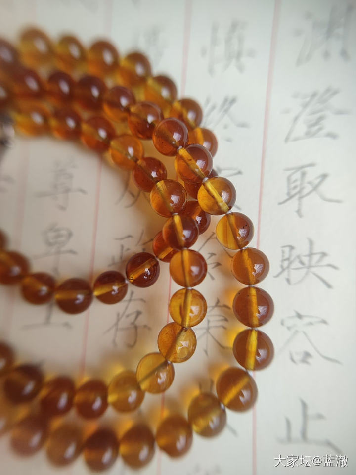出一些杂七杂八的小玩意儿，南红玛瑙琥珀水晶都有，很适合夏天的彩色多巴胺色系_玉石