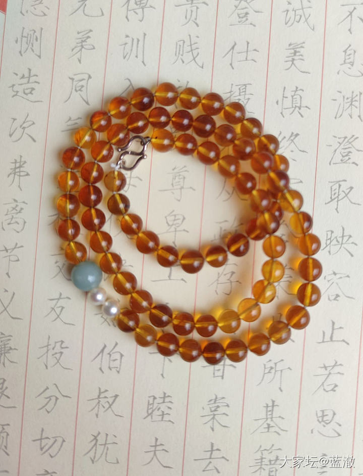 出一些杂七杂八的小玩意儿，南红玛瑙琥珀水晶都有，很适合夏天的彩色多巴胺色系_玉石