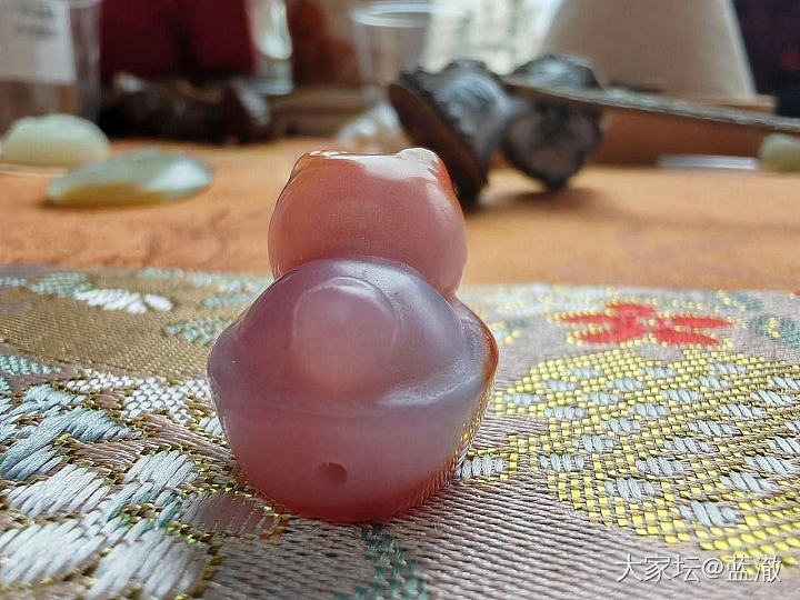 出一些杂七杂八的小玩意儿，南红玛瑙琥珀水晶都有，很适合夏天的彩色多巴胺色系_玉石