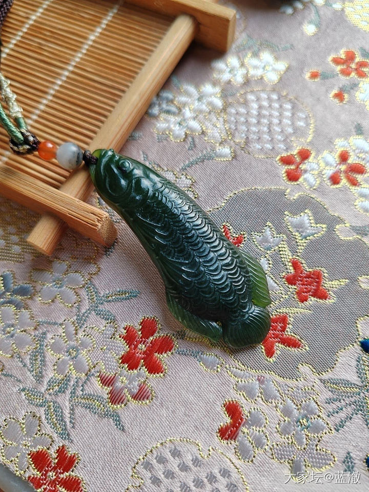 出闲置和田玉，细节图看楼下_和田玉