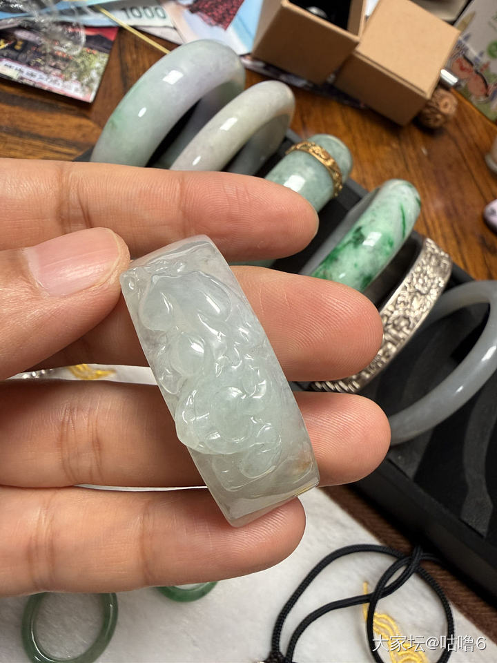 一些翡翠_翡翠