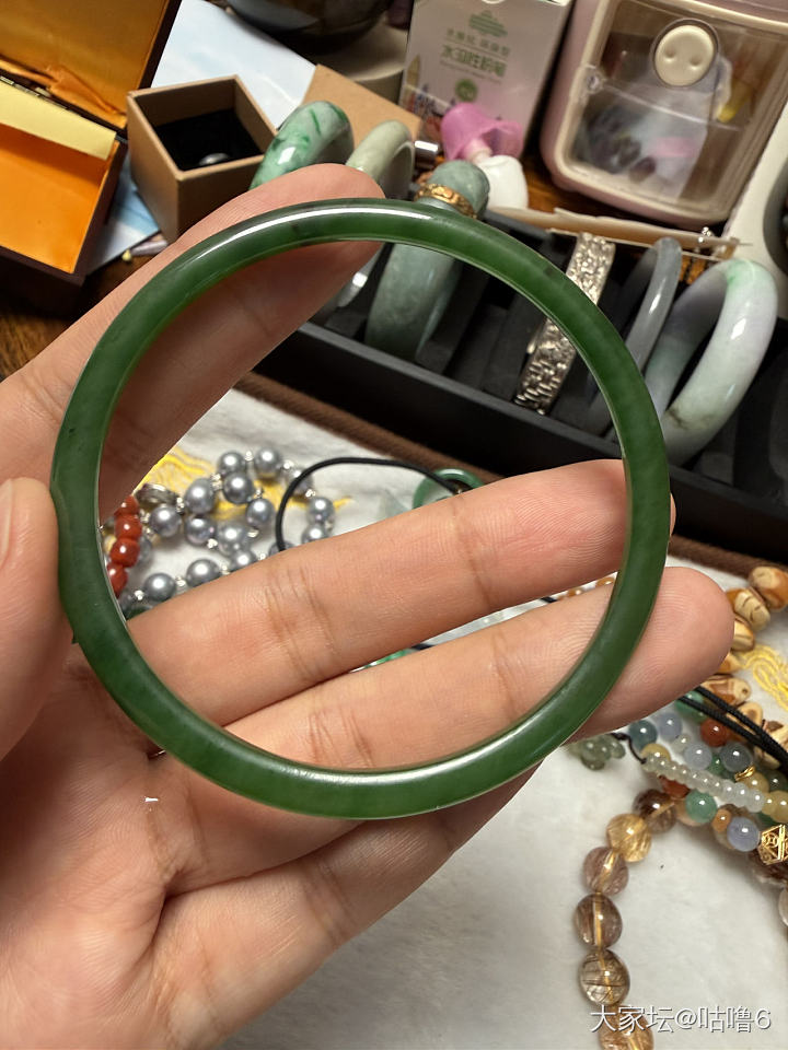 一些翡翠_翡翠