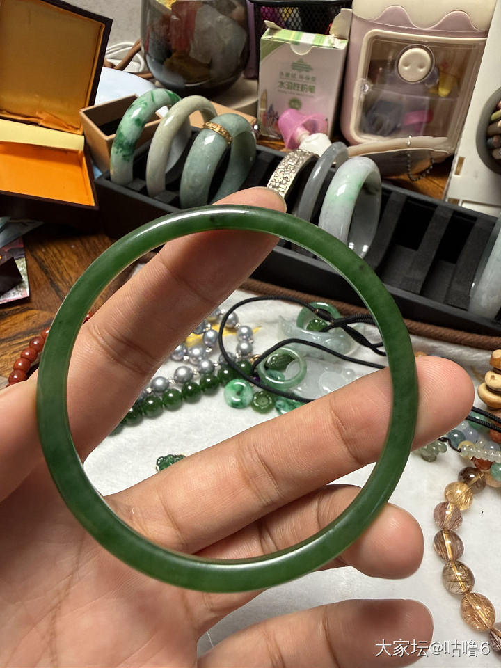 一些翡翠_翡翠