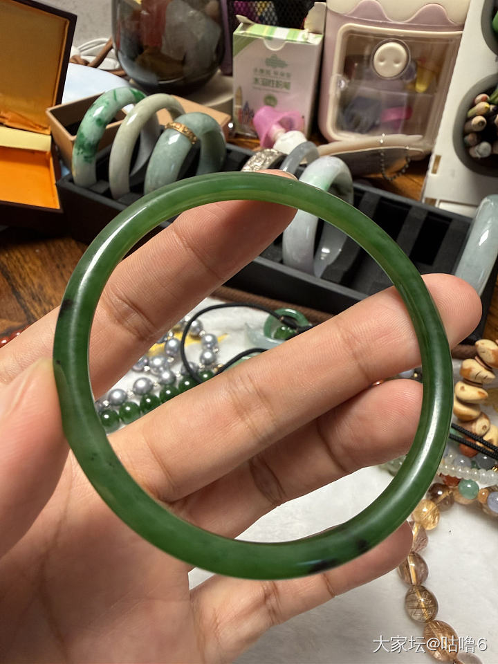 一些翡翠_翡翠