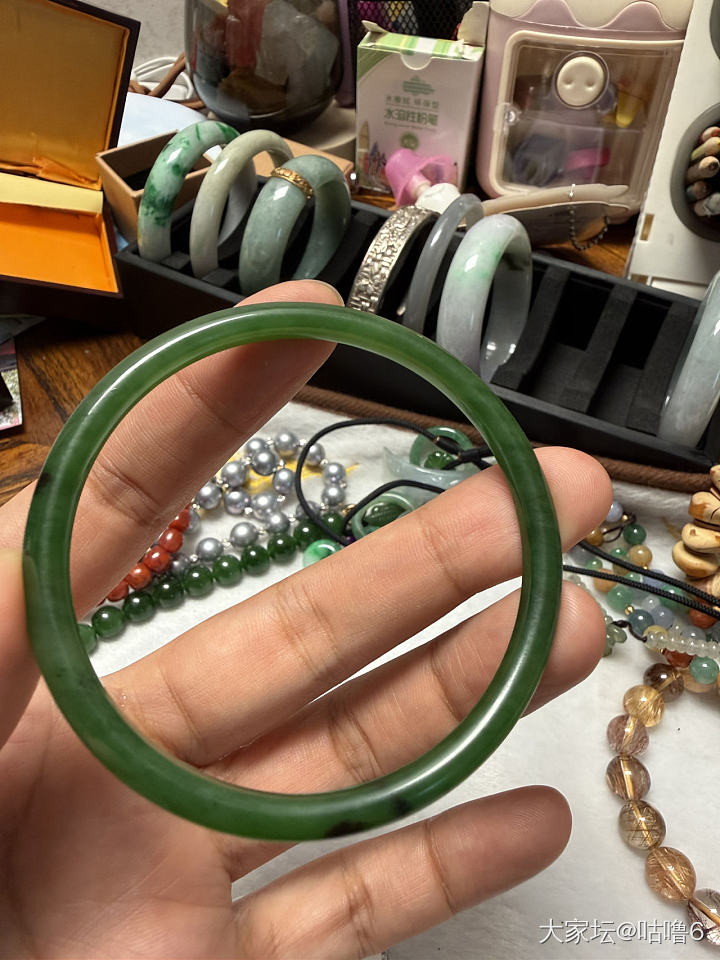 一些翡翠_翡翠