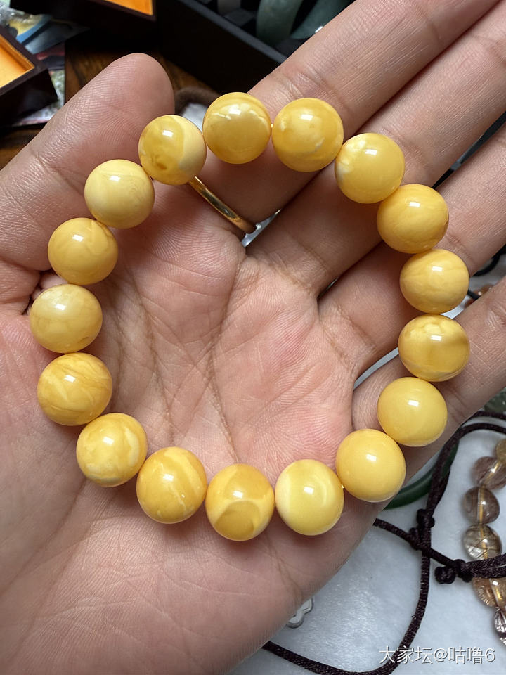 一些翡翠_翡翠