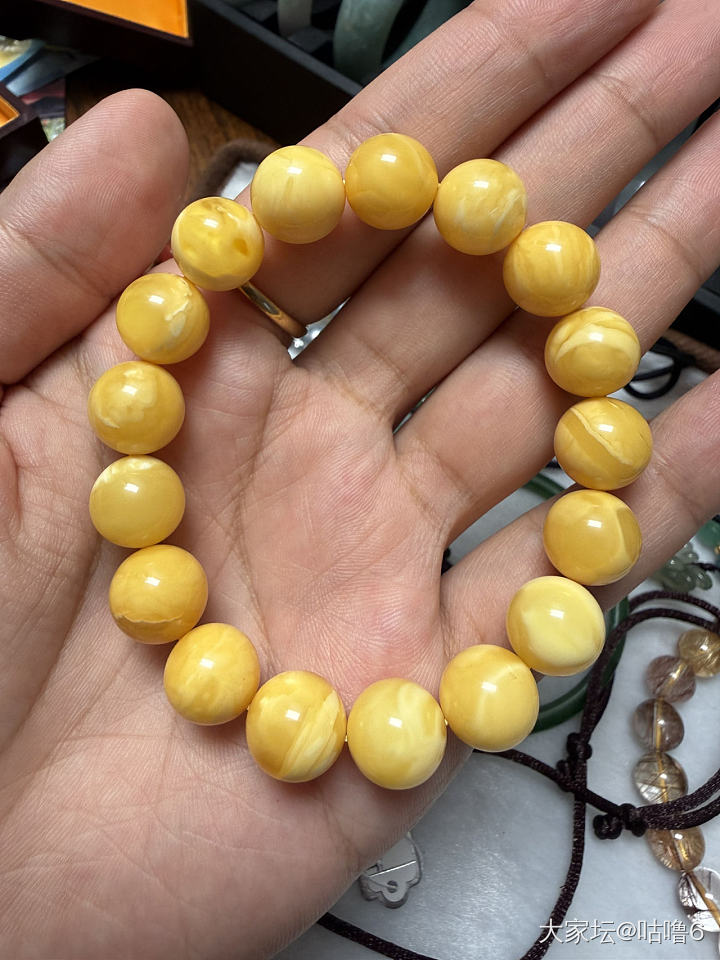 一些翡翠_翡翠