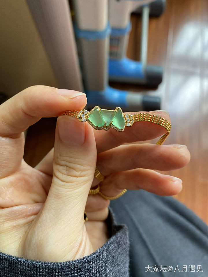 闲置随形冰甜绿翡翠项链_翡翠