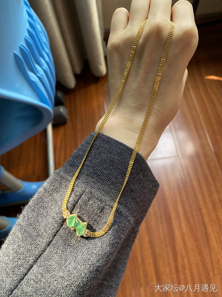 闲置随形冰甜绿翡翠项链_翡翠