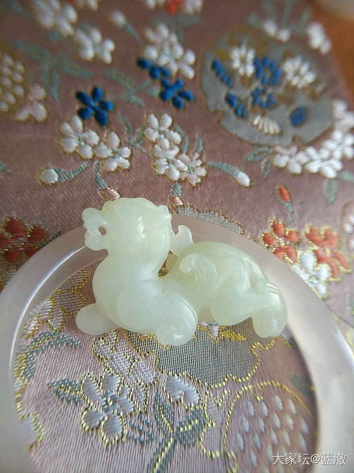 出闲置和田玉_翡翠
