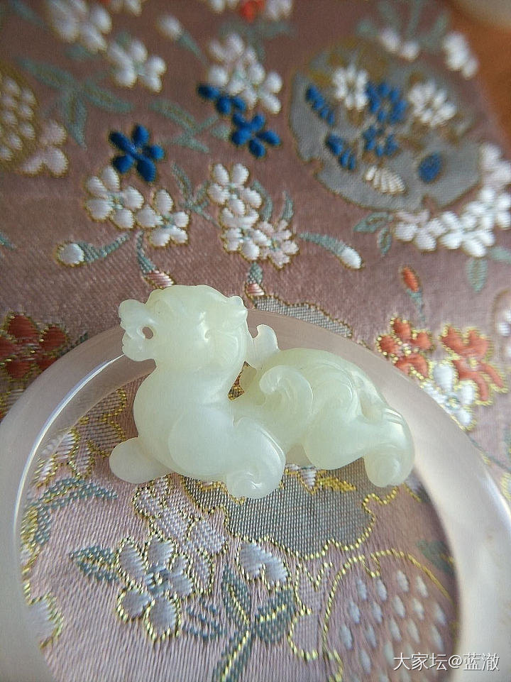出闲置和田玉_翡翠