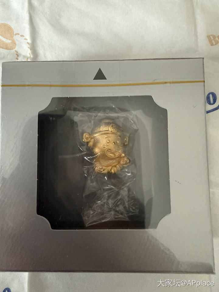 周大福全新原封官帽福神摆件_金