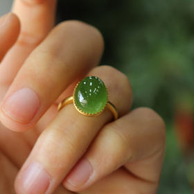 和田玉粉绿猫眼戒指18k金镶嵌