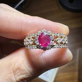 红宝石钻石戒指，大千购入，5600亏出。