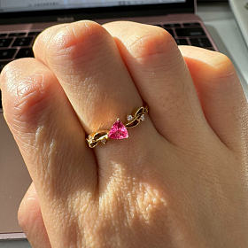 18k金热粉色尖晶石戒指