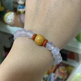 降价！180包邮转南红荔枝冻，配珠为蜜蜡和南红，淡淡的粉紫，适合九紫离火年