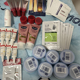 乳液防晒霜眼霜身体乳