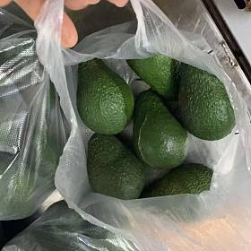 最便宜的牛油果十几块一斤，保证品质，个头大肉厚