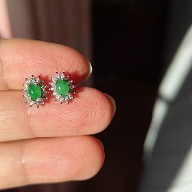 天然缅甸A货翡翠耳钉