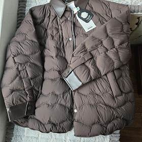 柚丁，HS全新代购的羽绒服