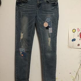 质量很好的复古牛仔裤