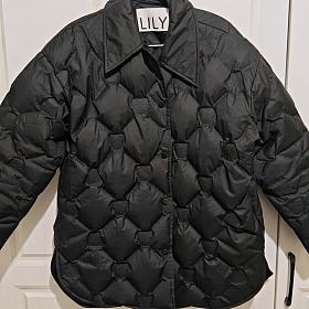 丽丽黑色羽绒服L码