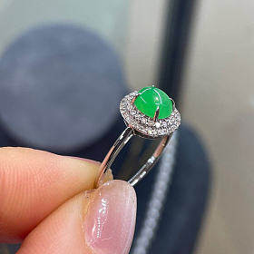 18K满钻阳甜绿蛋戒指