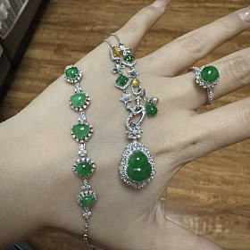 清理一下首饰盒