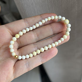 瓷白蜜蜡小米珠手串