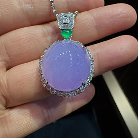 厚桩紫罗兰蛋面吊坠有上身照