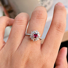 18K白金红宝石钻石戒指 宝石矿工