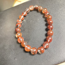 几条天然水晶红绿幽灵串串