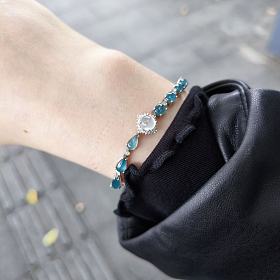 镶嵌价出一条貌美18k蓝危翡翠手链