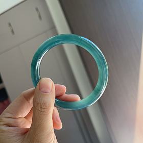 危料高冰翡翠圆条手镯