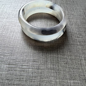 66包邮出一对小圈口水墨玉髓手镯有赠品